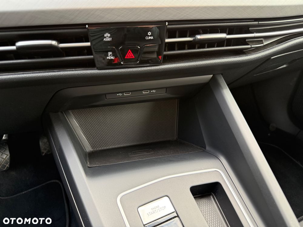 Volkswagen Golf - 23