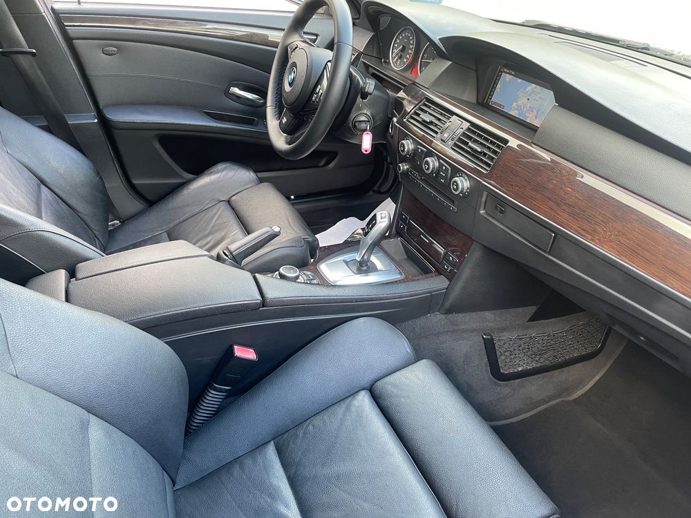 BMW Seria 5 - 36