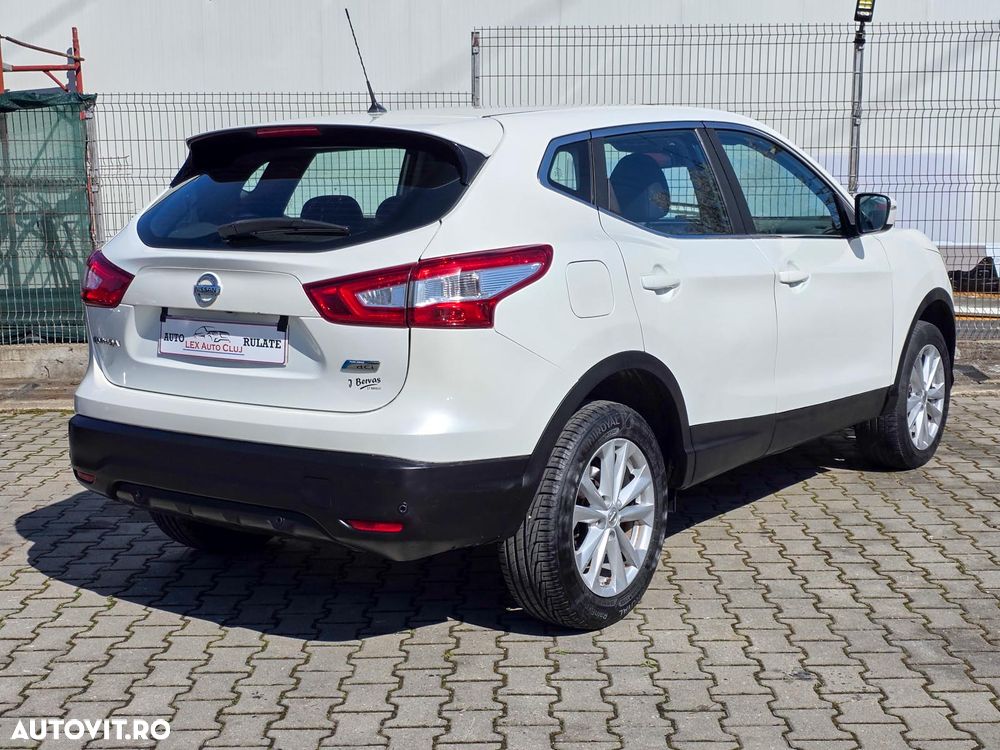 Nissan Qashqai 1.5 DCI N-Connecta - 4
