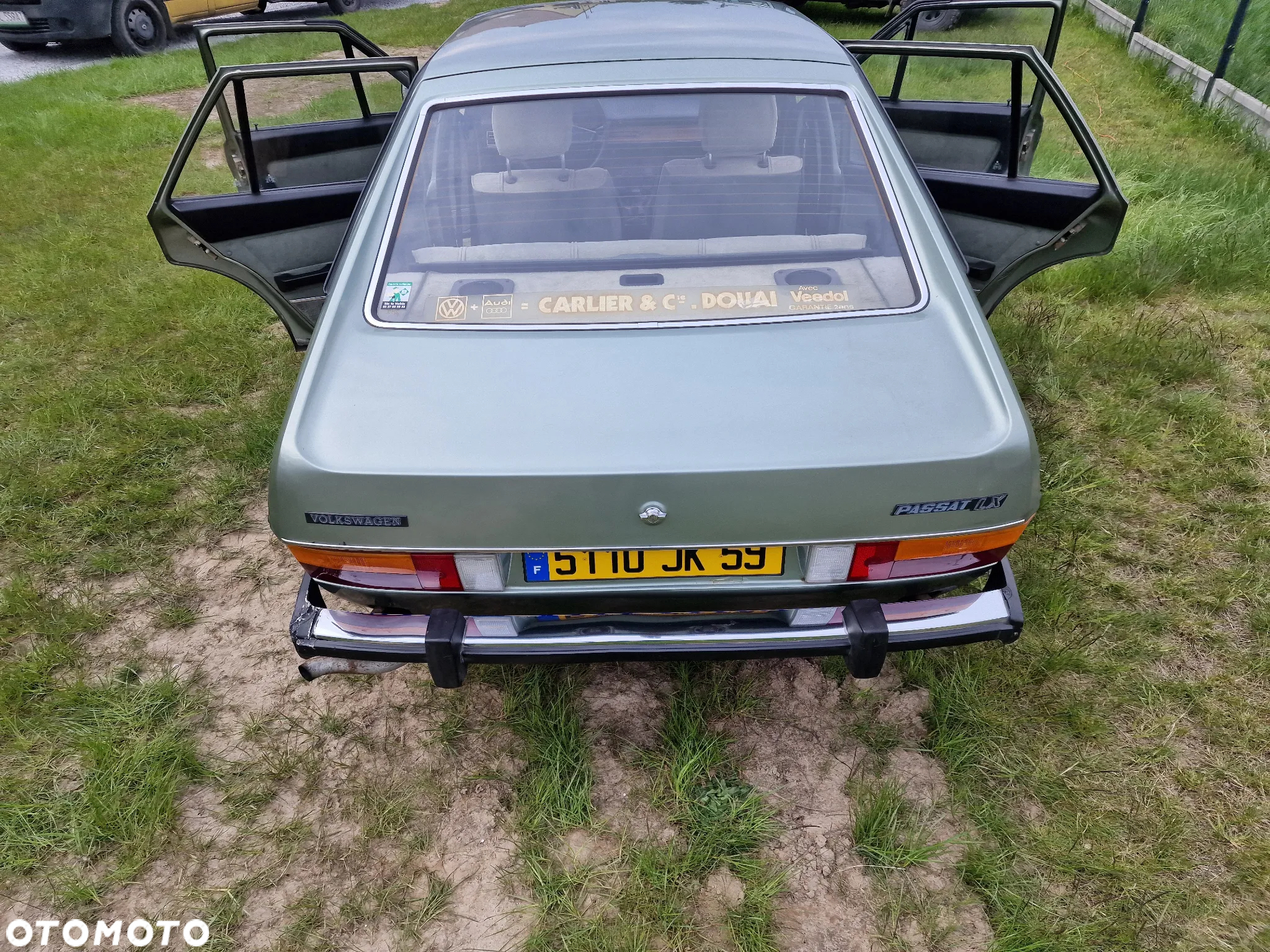 Volkswagen Passat - 32