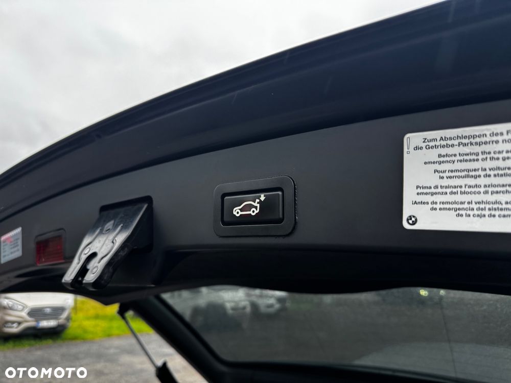 BMW Seria 5 520d Edition Exclusive - 17