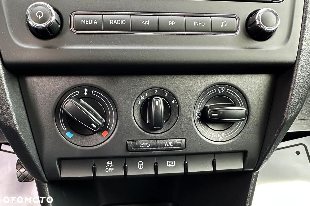 Skoda RAPID - 26