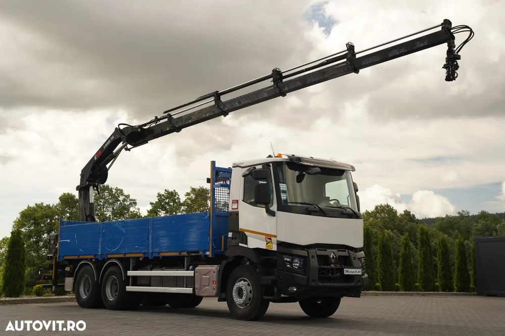 Renault C 380 / 6x4 / CAROSERIE DE LIVRARE 6,8 m / + HIAB X-HIPRO 192 ES-4 ÎNALTĂ DE RIDICARE: 12,4 M / ROTATOARE / FURCĂ PENTRU PALEȚI / EURO 6 - 7