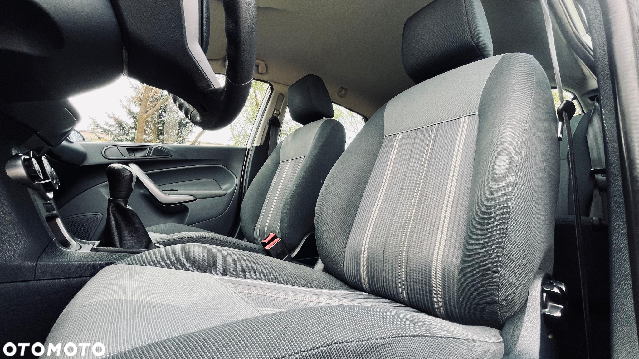 Ford Fiesta 1.25 Ambiente - 14