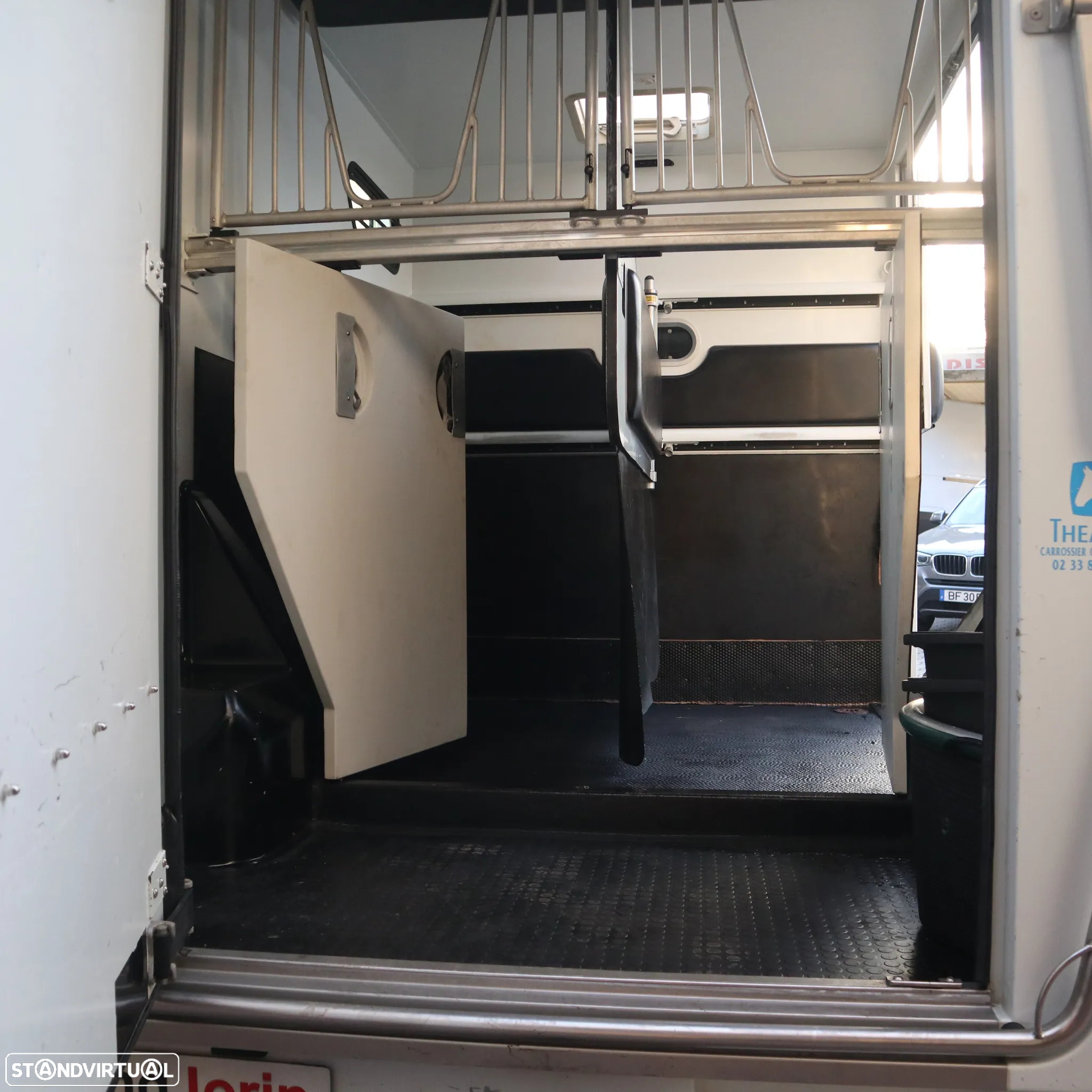 Renault Master 2.3 dCi 170cv Transporte Cavalos - 6