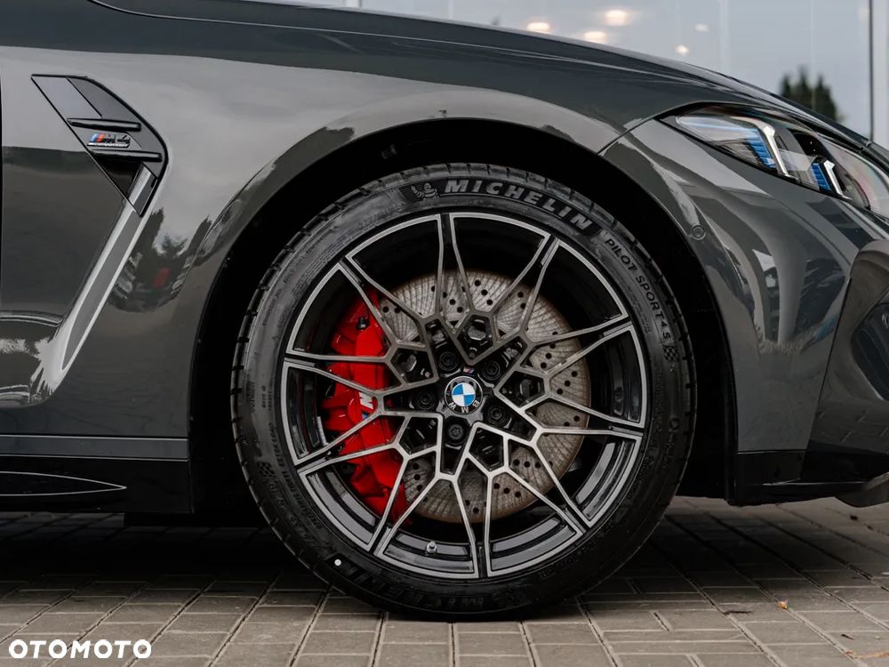 BMW M4 - 4