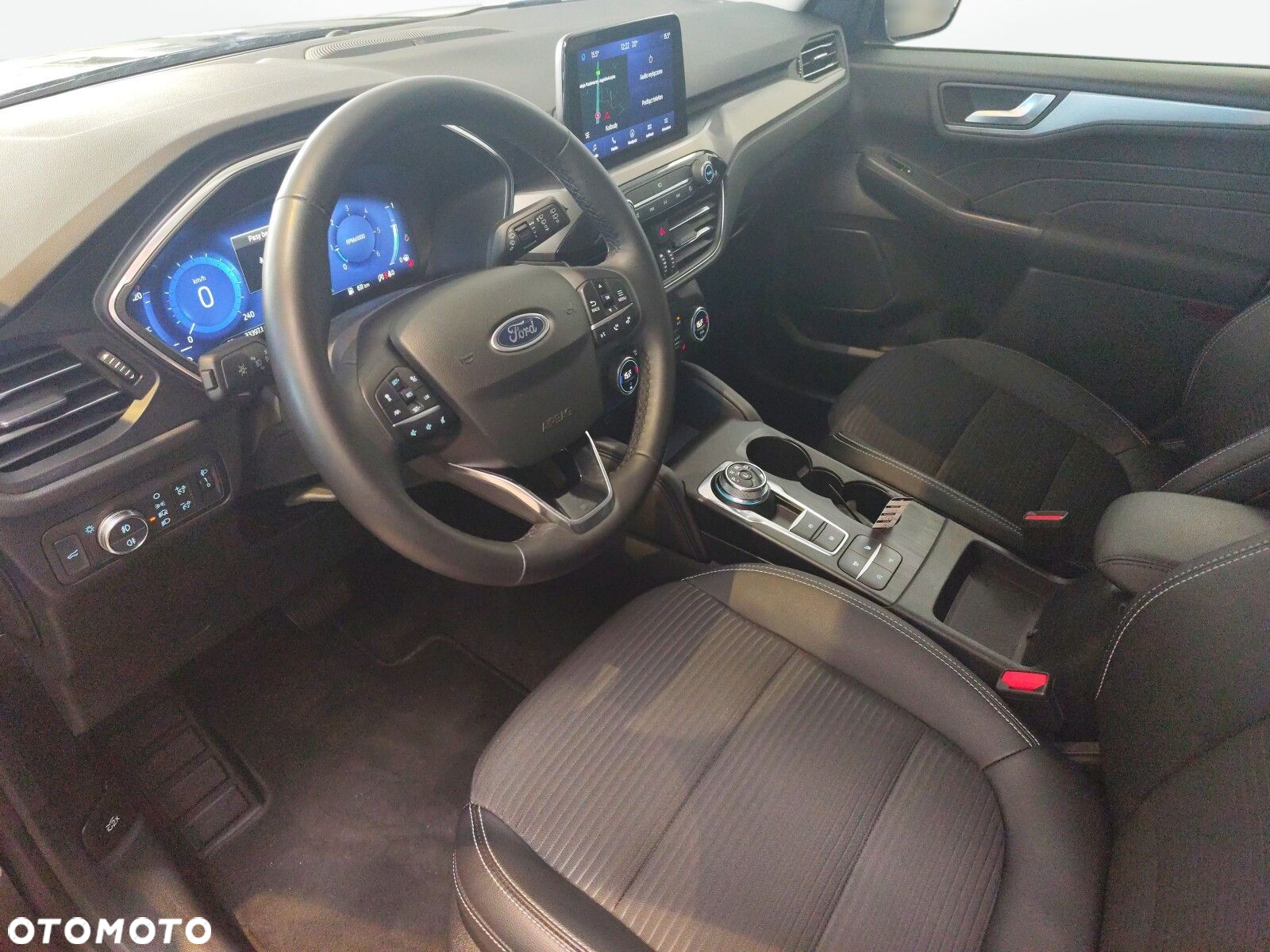 Ford Kuga - 9