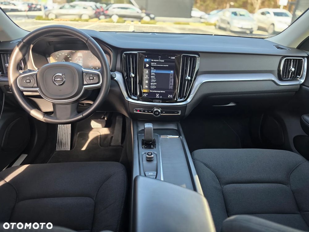 Volvo V60 B3 B Momentum Pro - 19