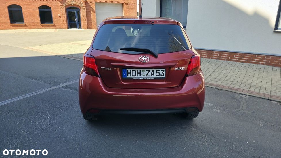 Toyota Yaris 1.0 VVT-i Y20 Club - 7