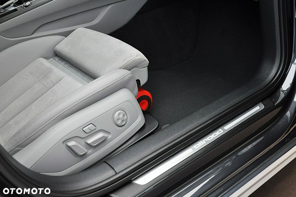 Audi A4 Allroad - 28
