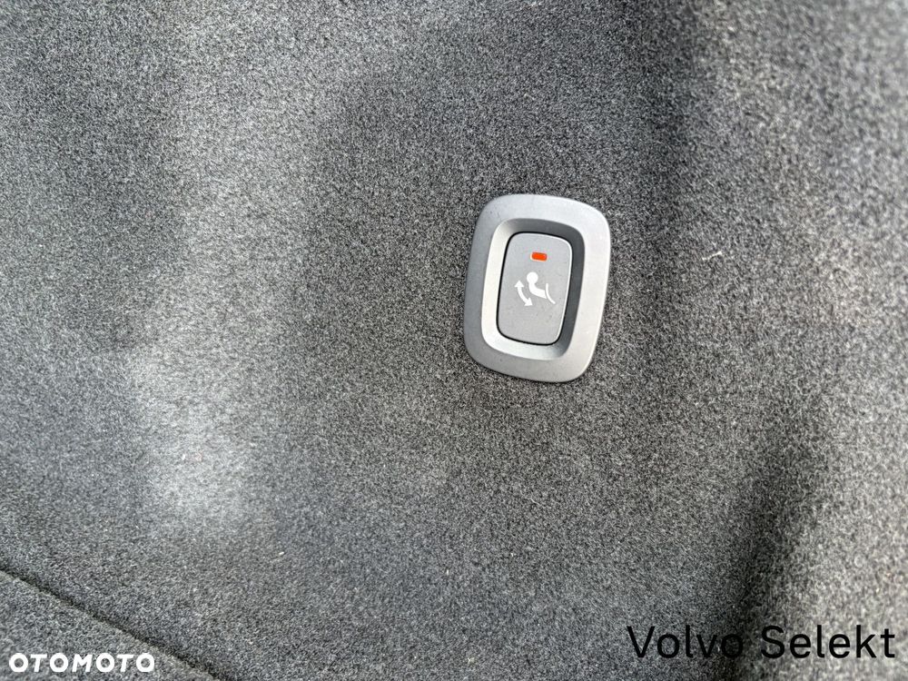 Volvo XC 60 - 25