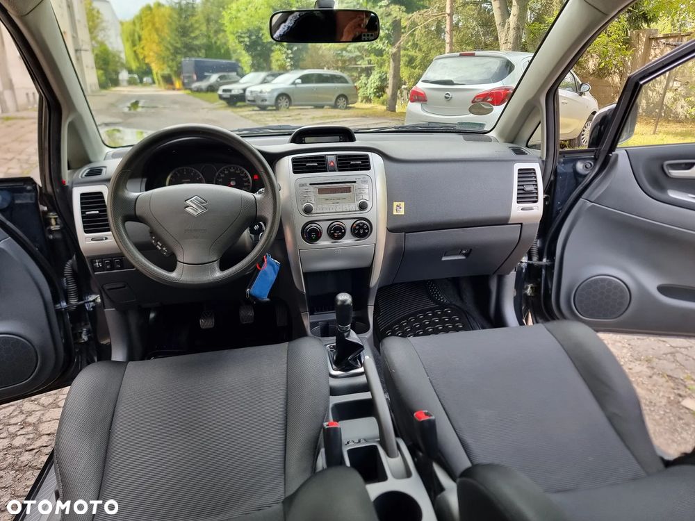 Suzuki Liana Kombi 1.6 Comfort - 21