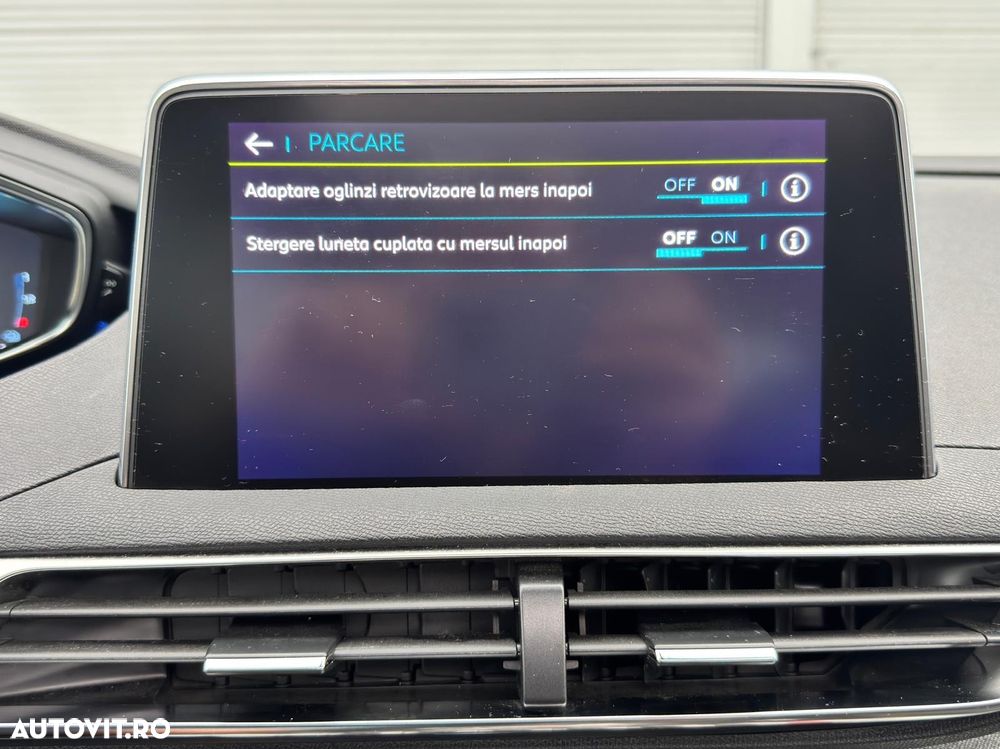 Peugeot 3008 PHEV EAT8 Allure - 25