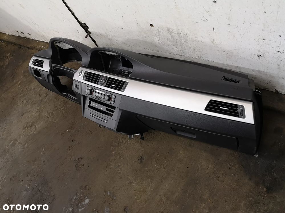 BMW E90 E91 DESKA KOKPIT KONSOLA POD NAWIGACJE ORYGINAŁ PULPIT - 8