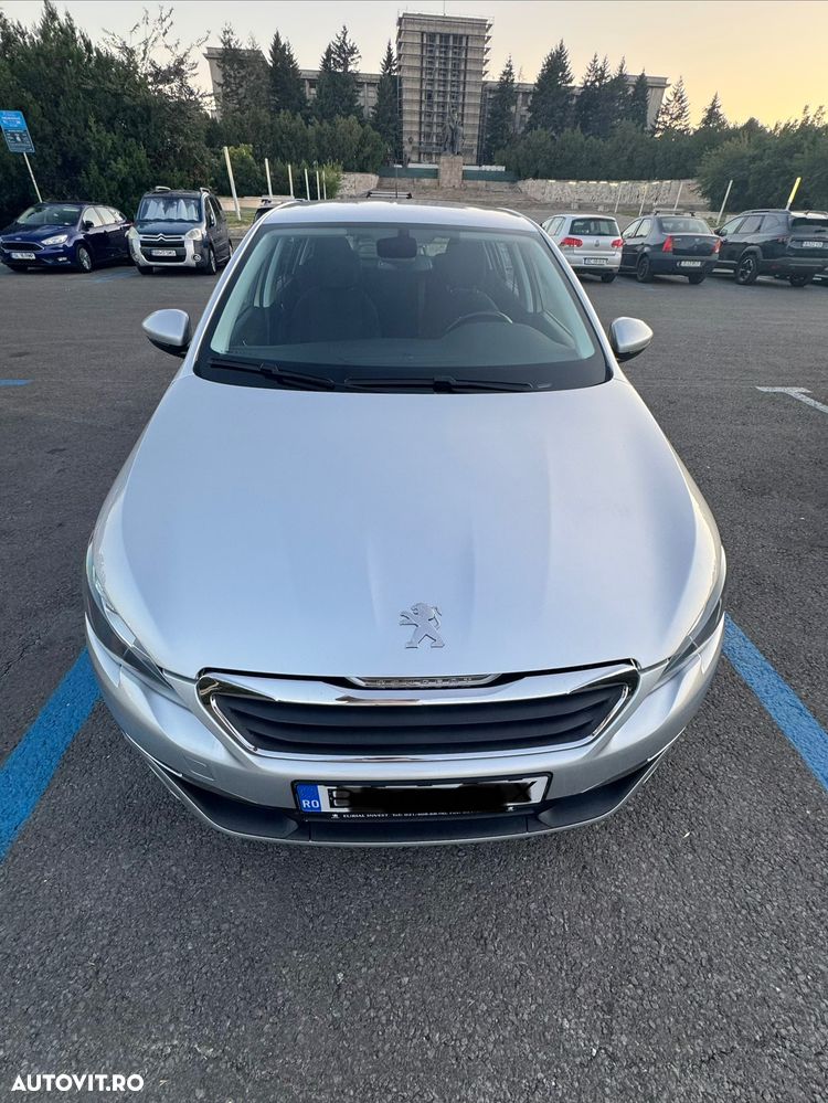 Peugeot 308 1.2 L PureTech Turbo Active - 13