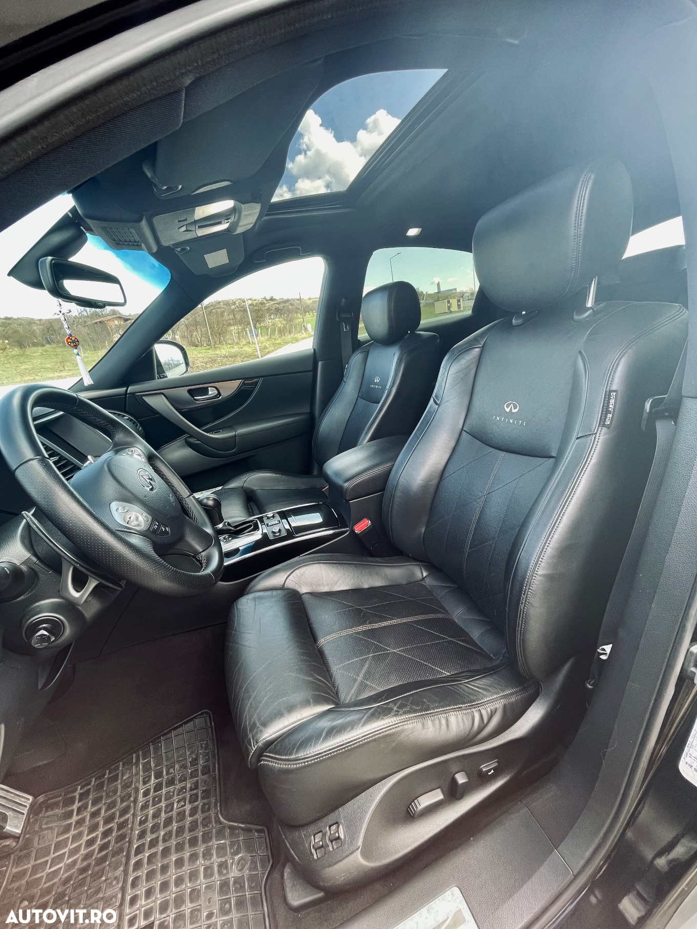 Infiniti FX 30 FX30d 3.0d V6 S Premium AWD - 7