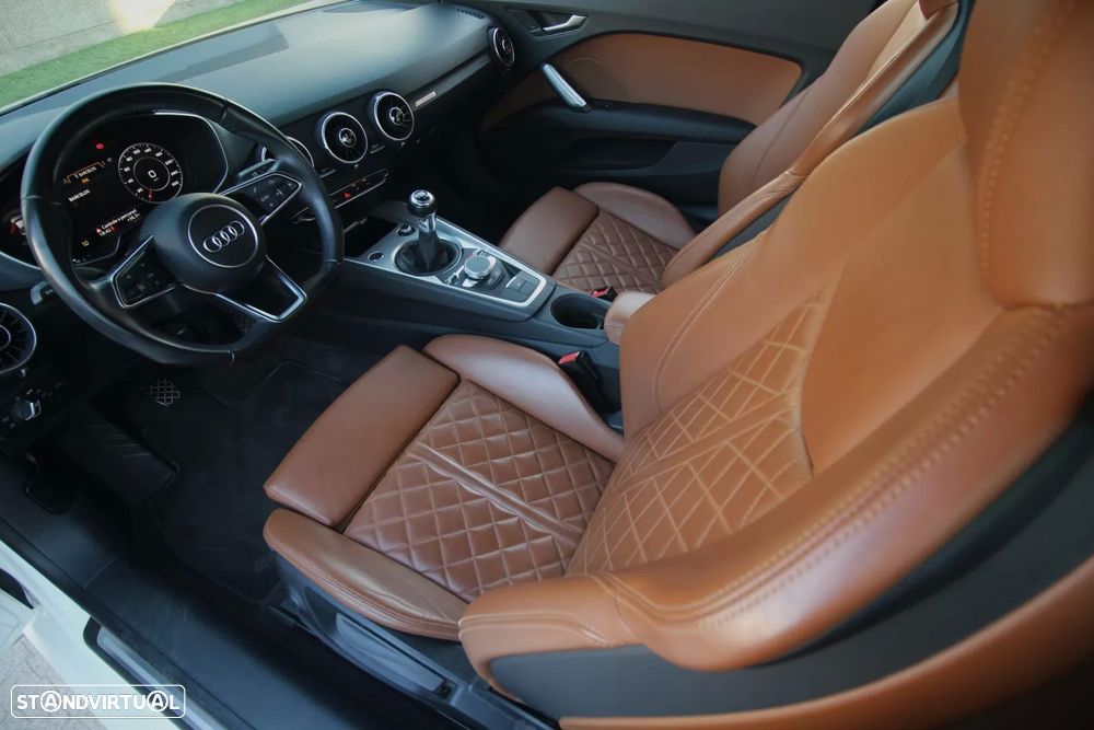 Audi TT Coupé - 13