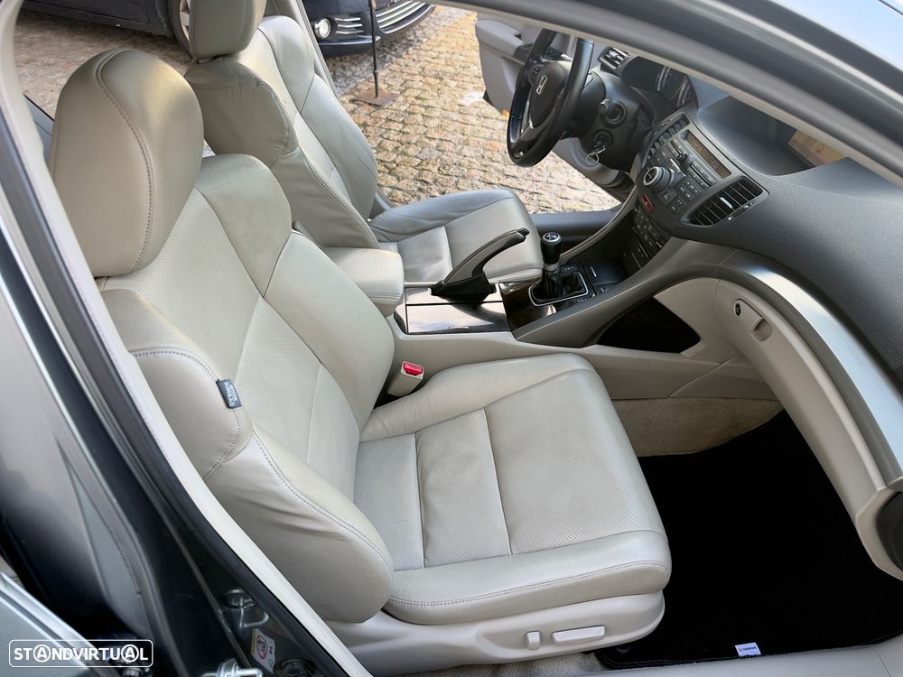 Honda Accord Tourer 2.2 i-DTEC Executive Navi E.Limitada - 56