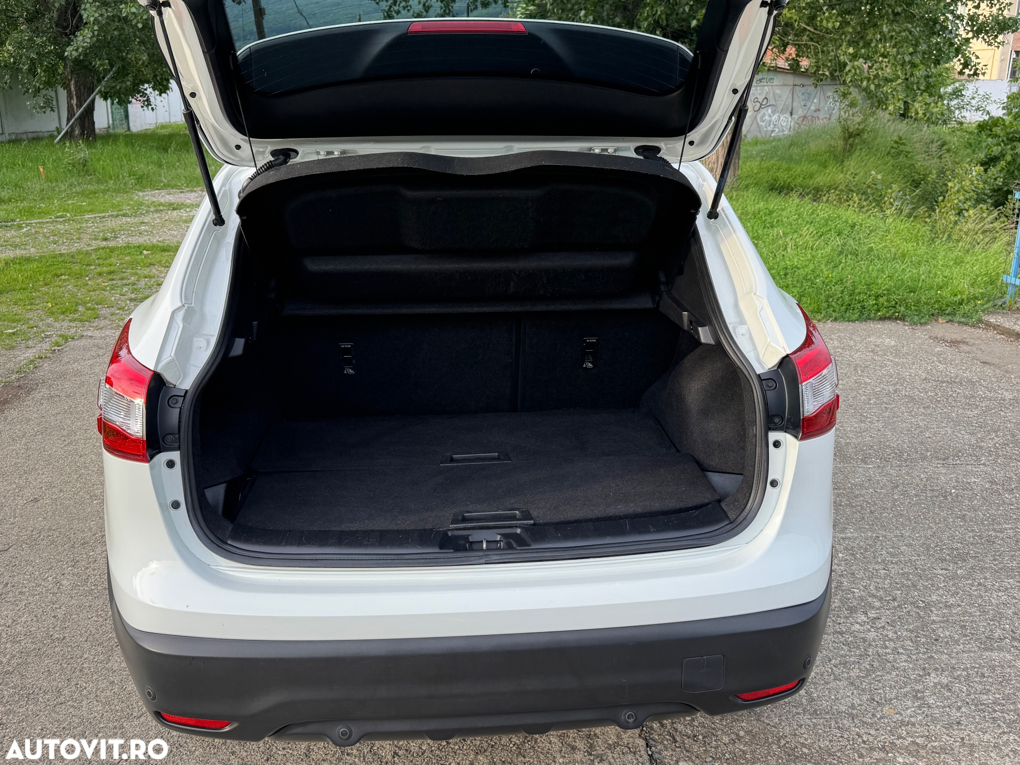 Nissan Qashqai 1.5 DCI TEKNA - 17