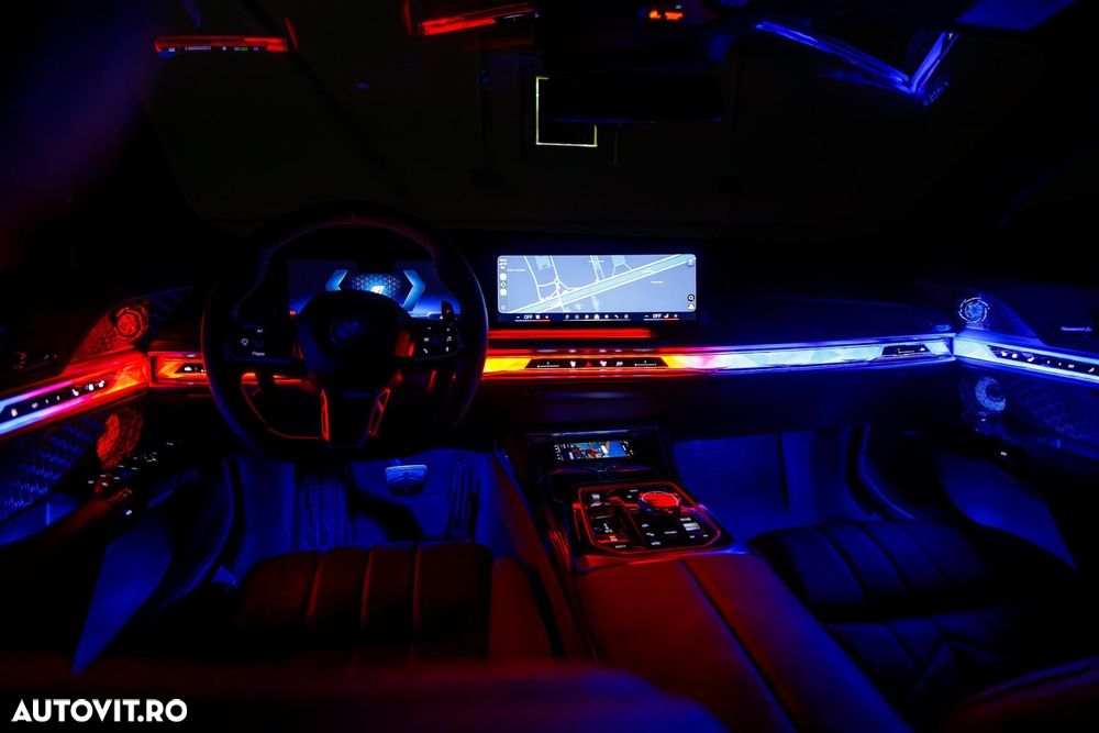 BMW M7 M760e xDrive AT PHEV - 23