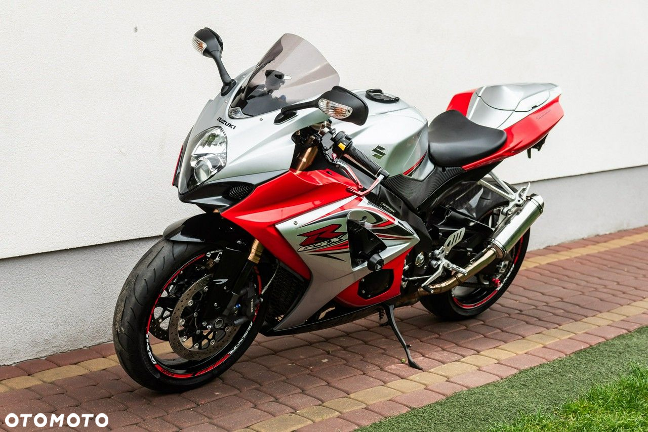 Suzuki GSX-R - 6