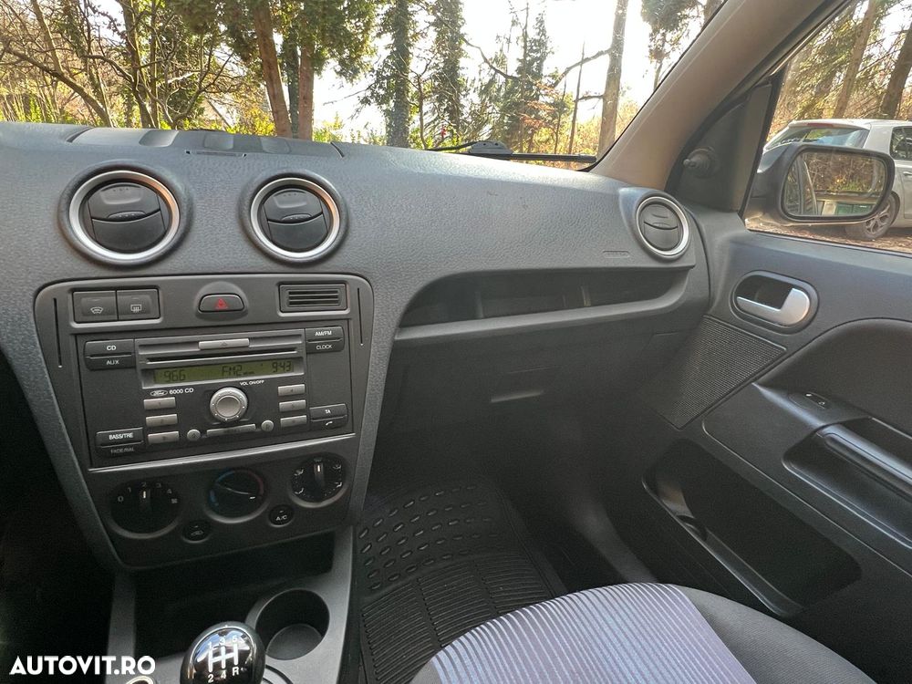 Ford Fusion 1.4 + - 3