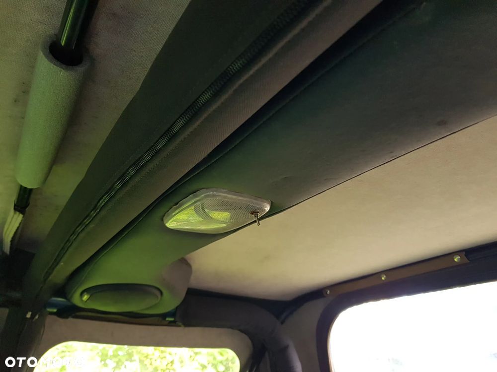 Jeep Wrangler 2.5 Sport - 22