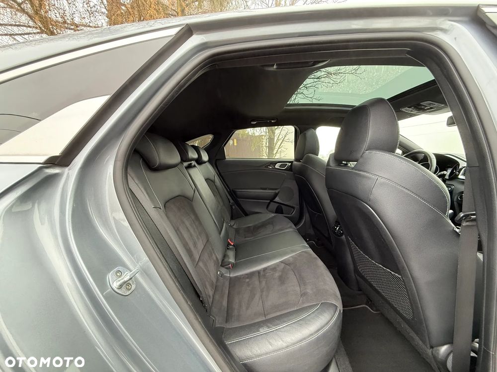 Kia ProCeed 1.4 T-GDI OPF GT LINE - 32