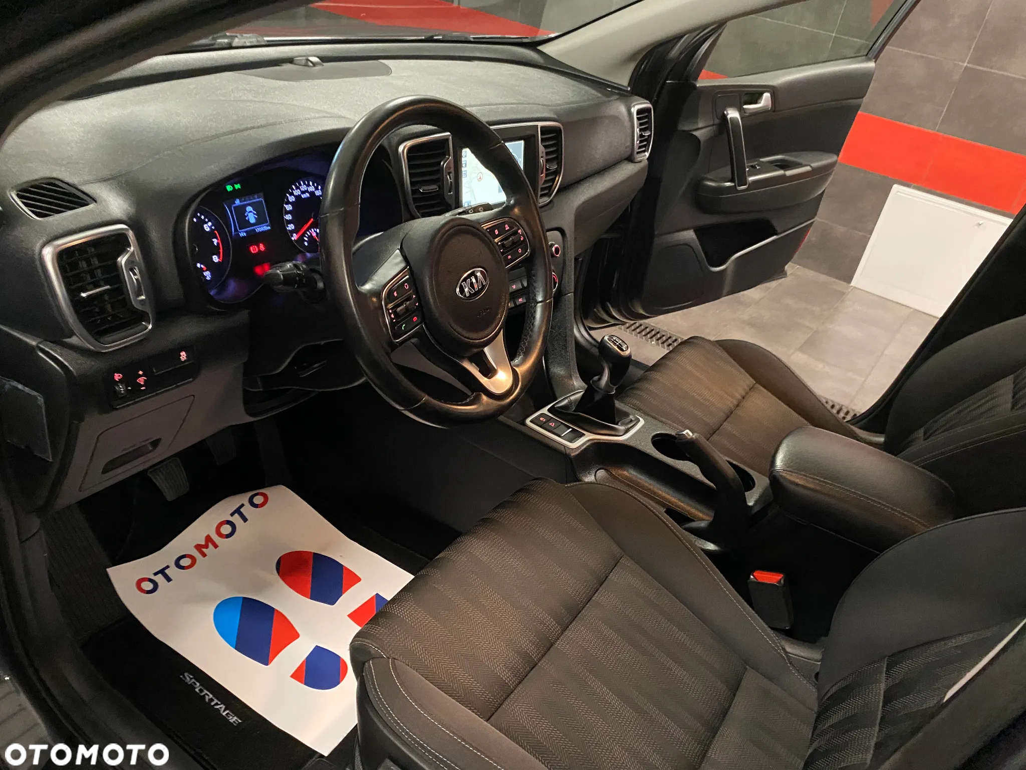 Kia Sportage 1.6 GDI 2WD Attract - 16