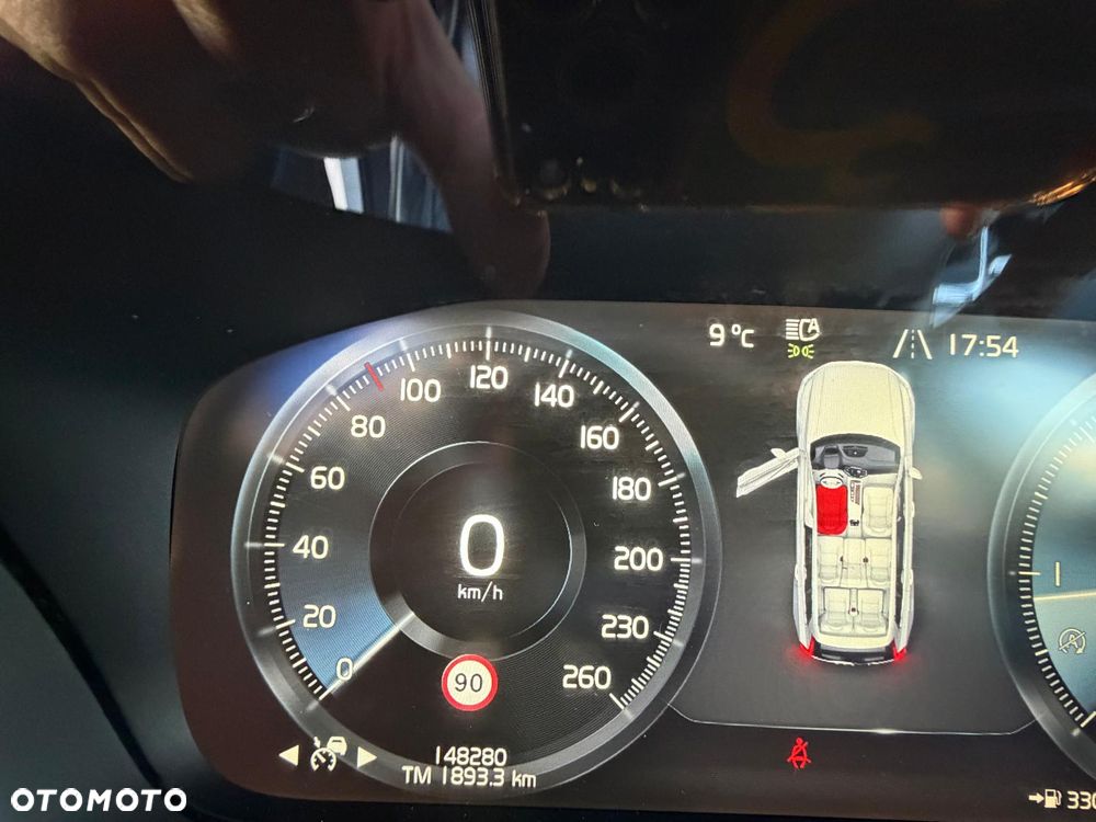 Volvo XC 90 D5 AWD R-Design 7os - 11