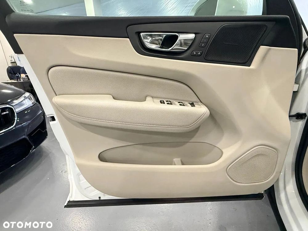 Volvo XC 60 T5 GPF AWD Inscription - 29