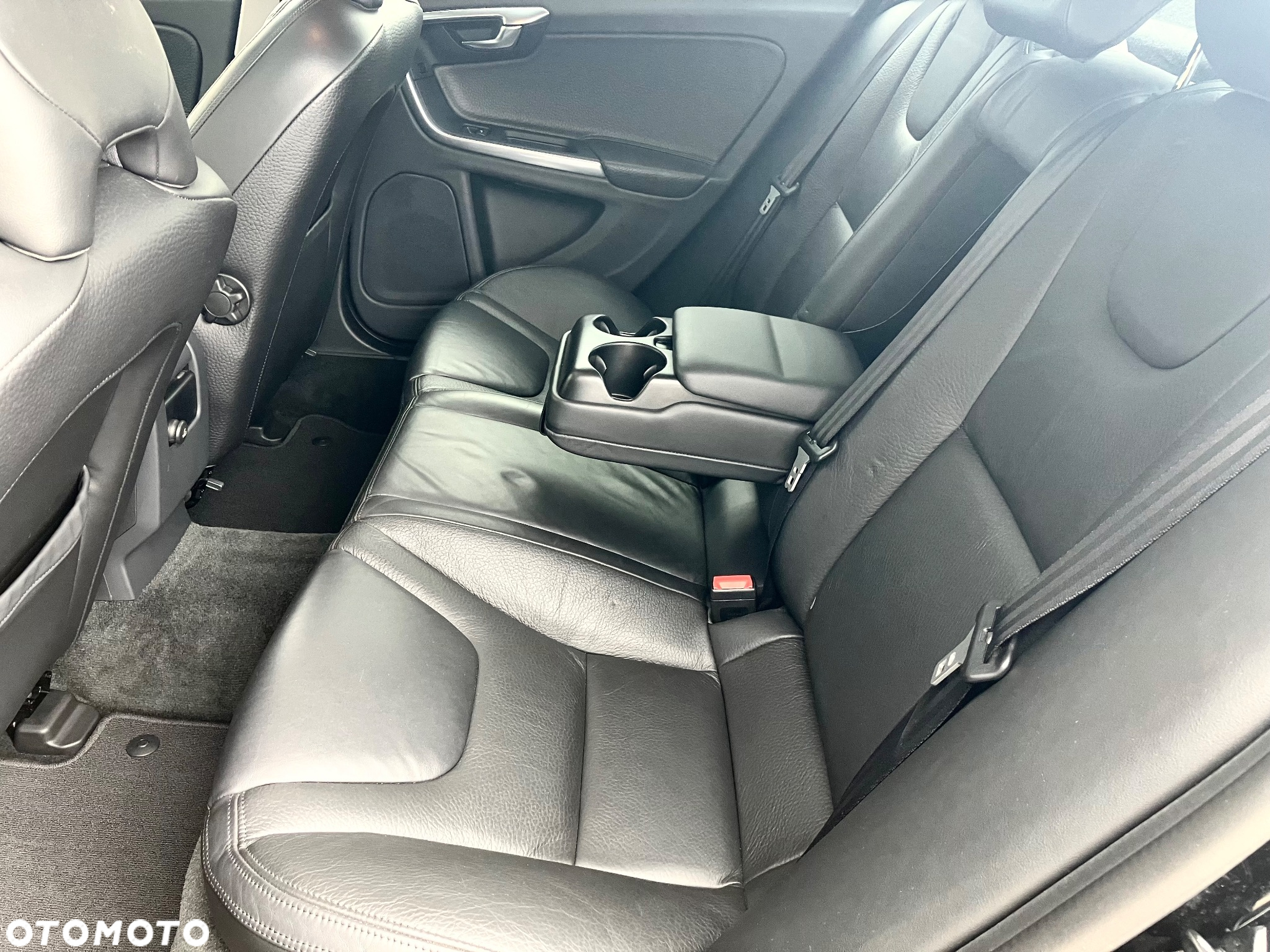 Volvo S60 T6 AWD Geartronic Summum - 18