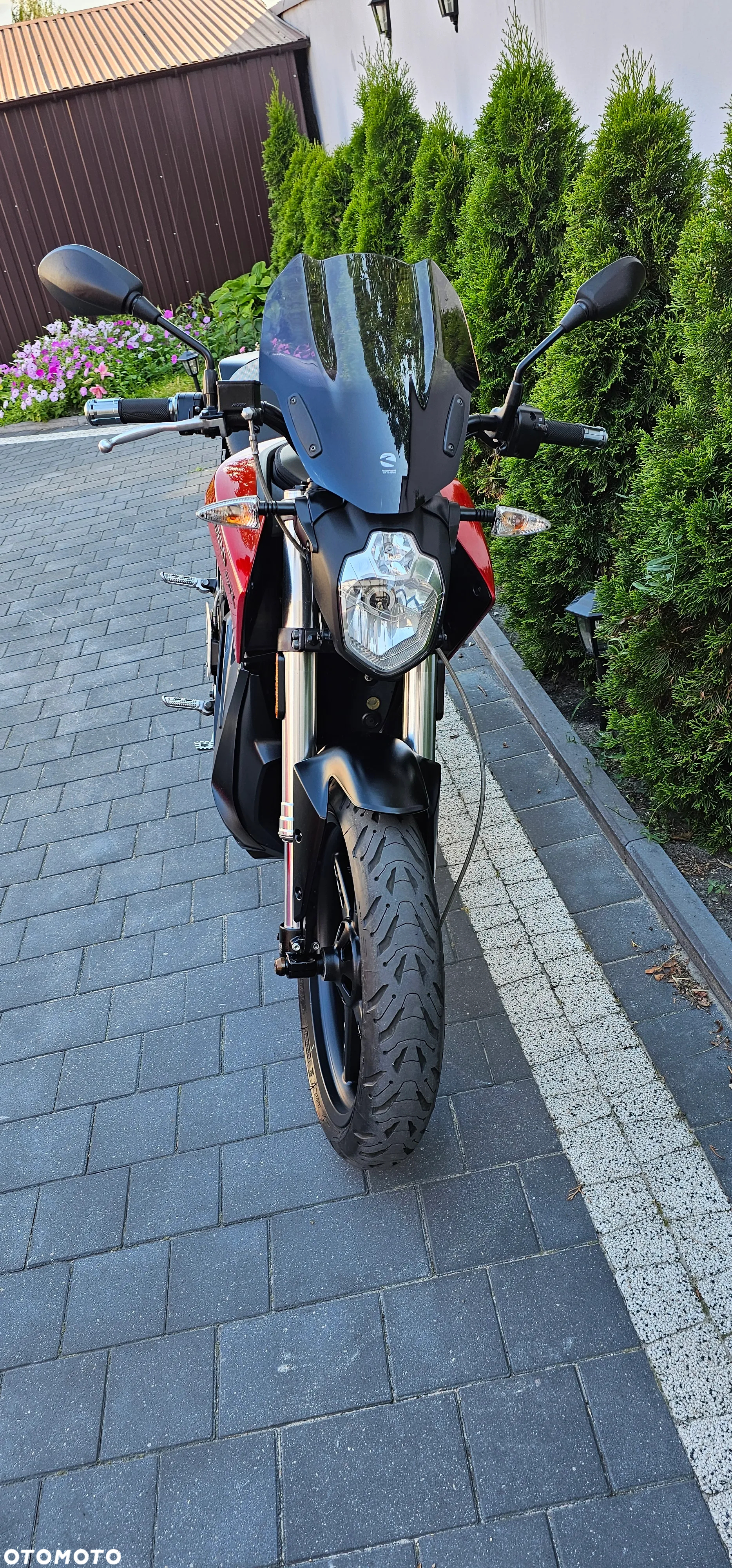 Zero SR - 12