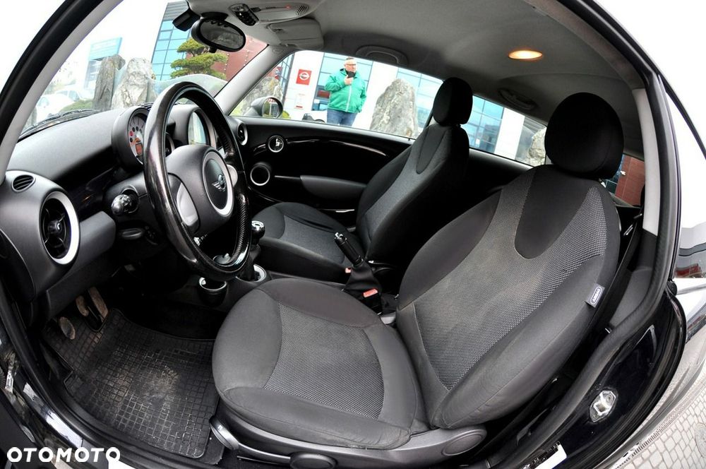 MINI ONE - 7