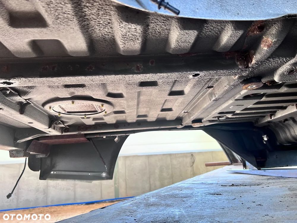 Land Rover Discovery - 2