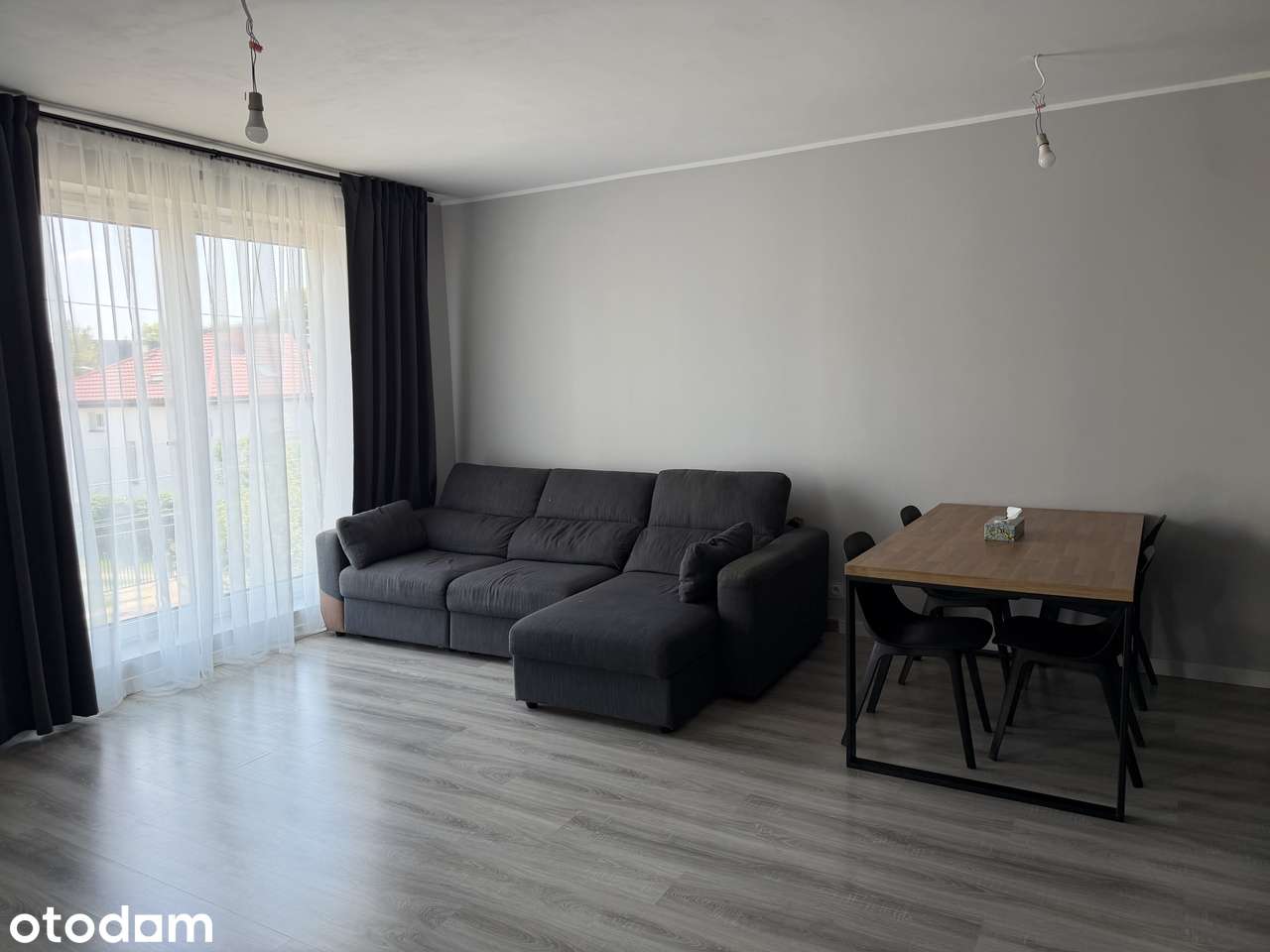 2 pokoje (44m²) z klimatyzacją i loggią