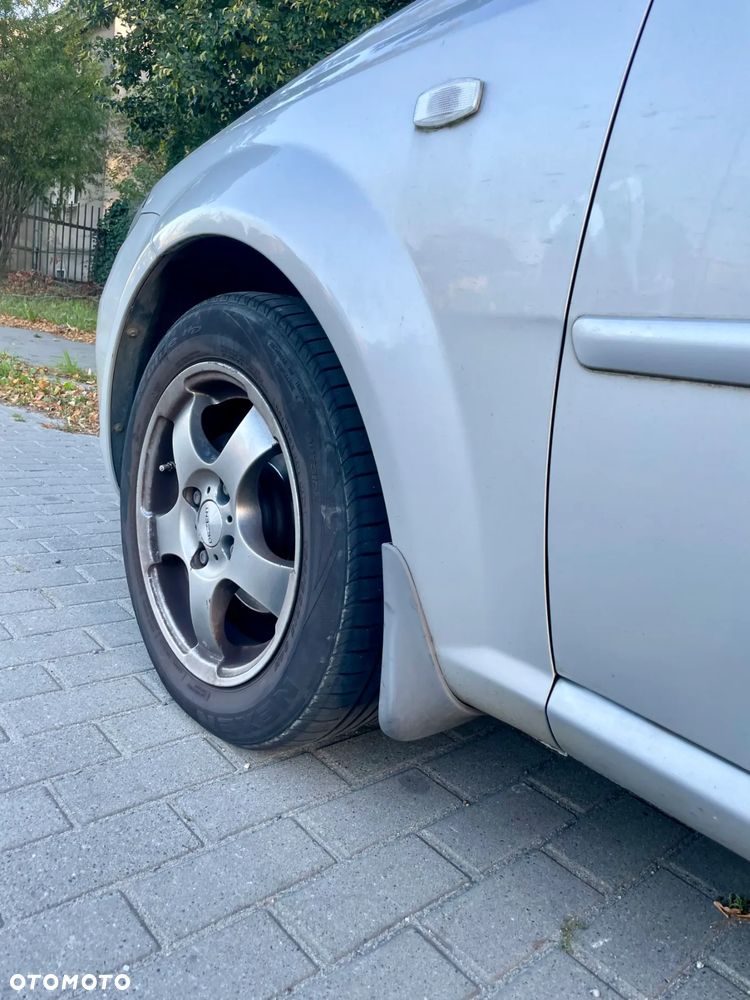 Chevrolet Lacetti - 4