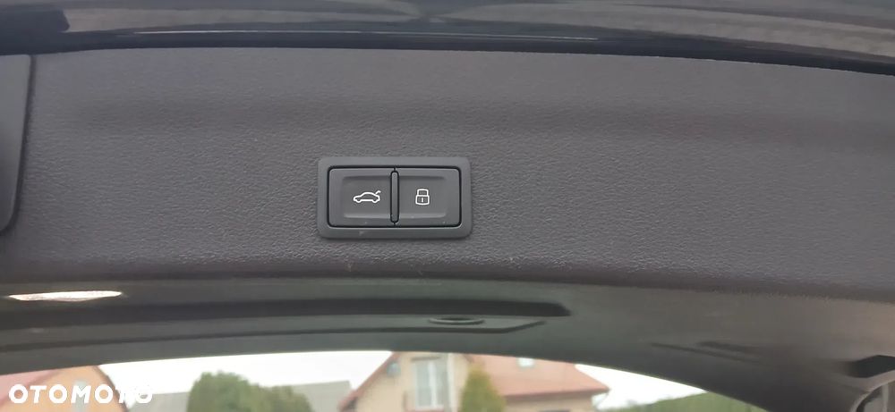 Audi A6 Avant 40 TDI quattro S tronic S line - 11