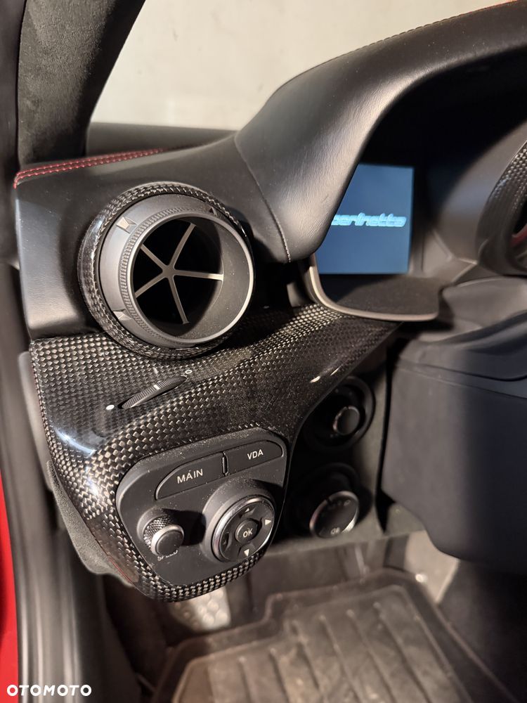 Ferrari F12berlinetta - 18