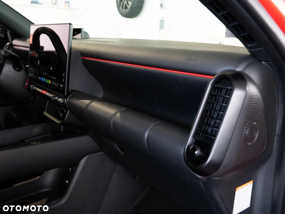 Hyundai IONIQ - 37