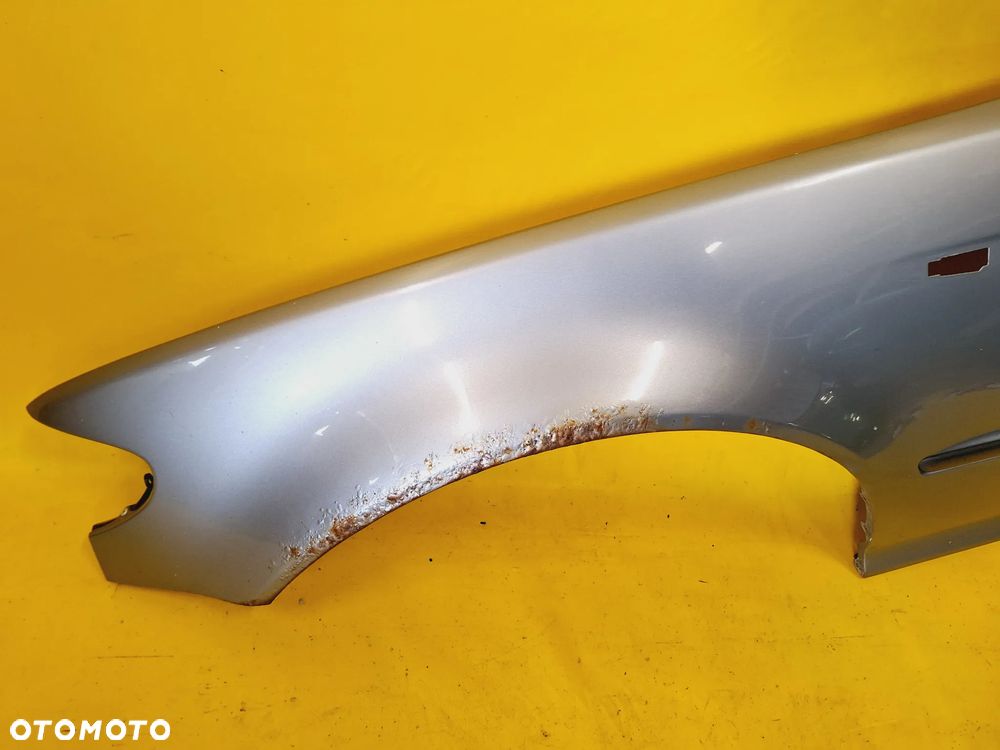 BŁOTNIK LEWY PRZÓD PRZEDNI BMW E46 KOMBI LAK: SILBERGRAU METALLIC A08/7 NR639 - 3