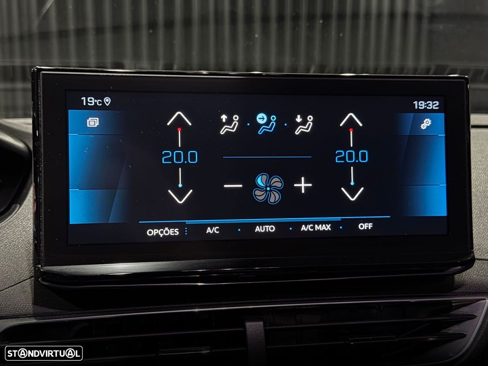 Peugeot 3008 1.2 PureTech Allure EAT8 - 23