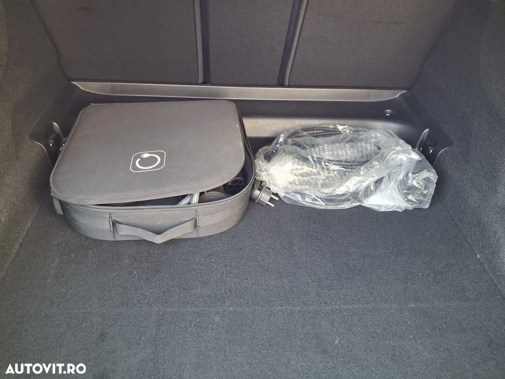 Mercedes-Benz EQE 350 - 9