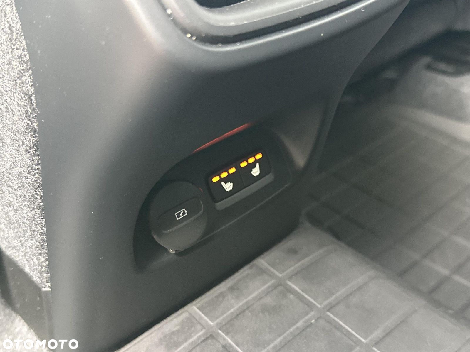 Volvo XC 40 - 20