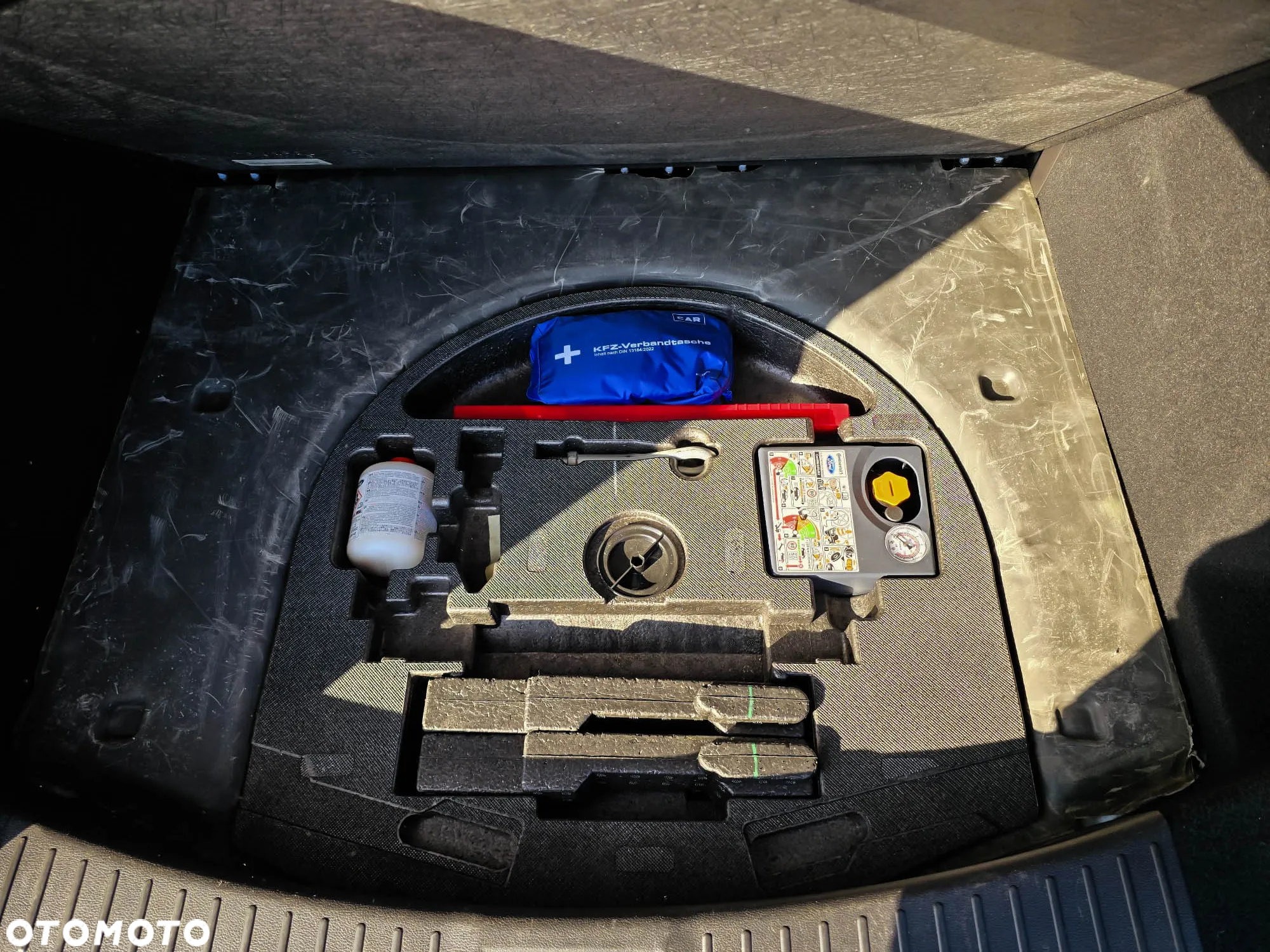 Ford Kuga - 23