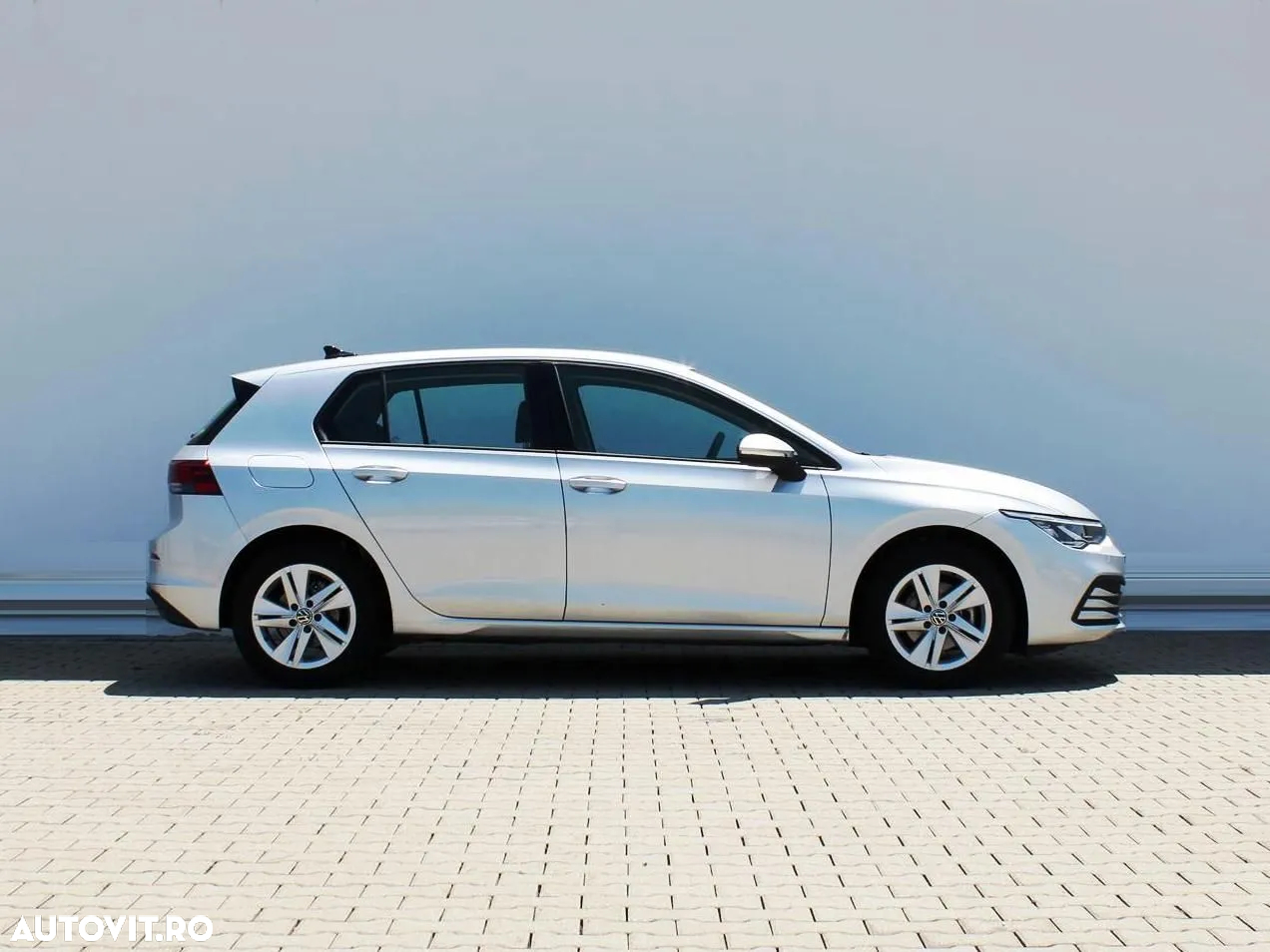 Volkswagen Golf 1.0 eTSI DSG MHEV Life - 6
