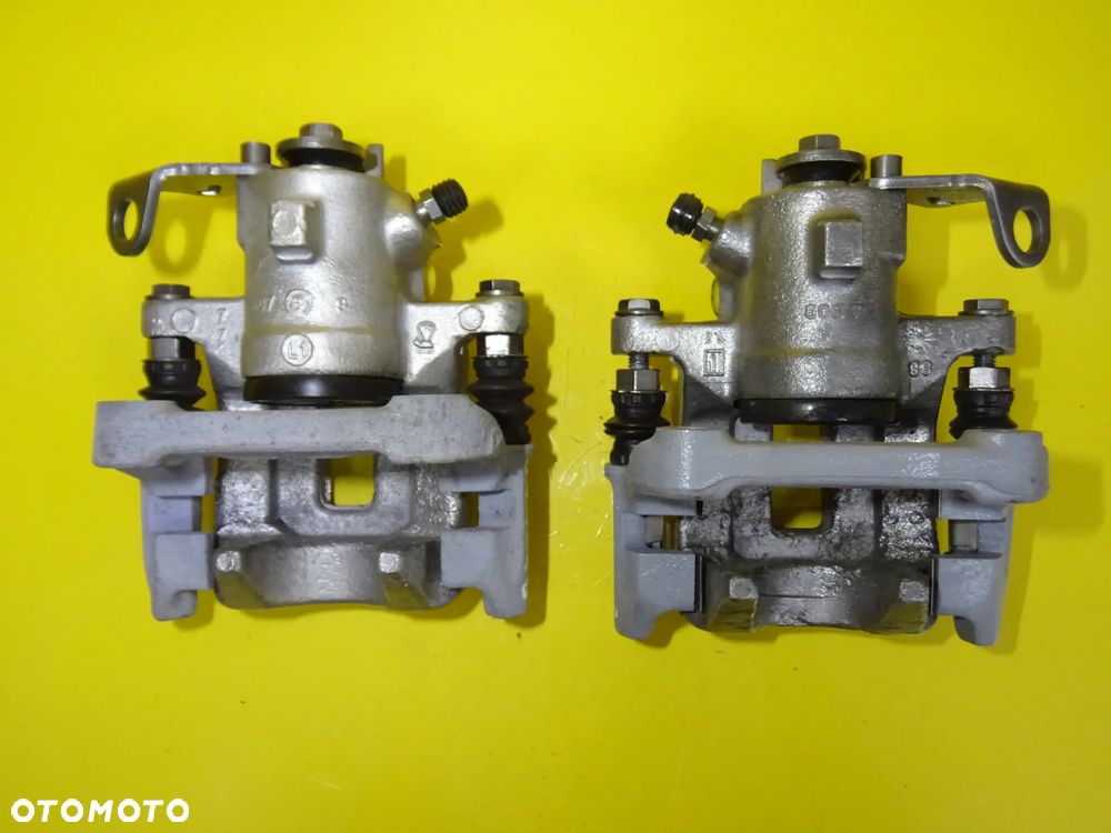 ZACISK ZACISKI HAMULCOWE KOMPLET TYŁ AUDI A3 8L Ø 38MM LUCAS NR2 - 8