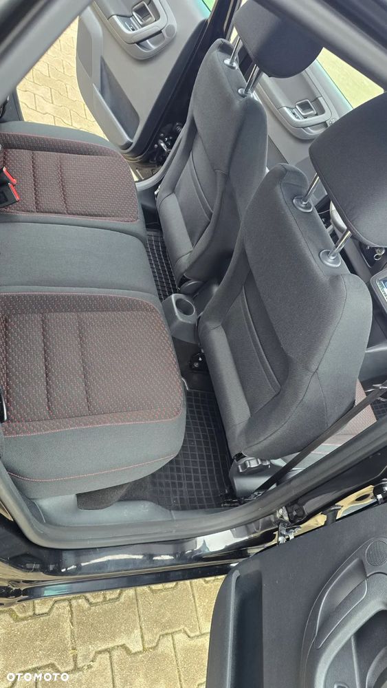 Skoda Fabia 1.4 TSI DSG RS - 19