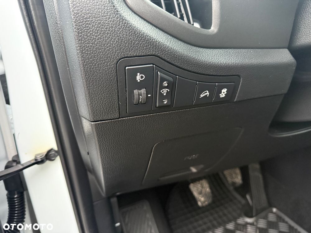 Kia Sportage 1.7 CRDI 2WD ISG Dream-Team Edition - 15