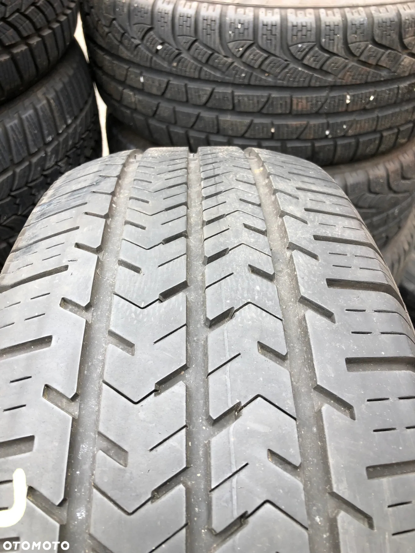 215/60x17c Michelin - 3